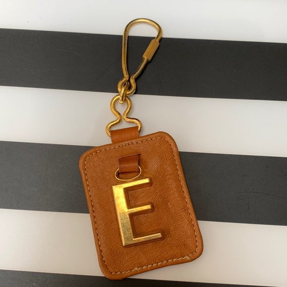 Vintage Leather Keychain - Picture 1 of 3